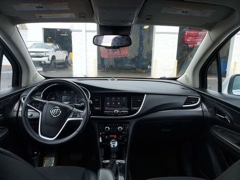 Used 2022 Buick Encore Preferred w/ Safety Package FWD image 12