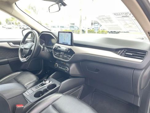 Used 2020 Ford Escape SE Sport AWD/4WD image 29