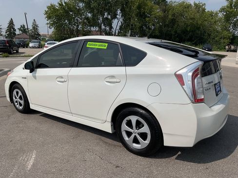 Used 2015 Toyota Prius Three FWD image 4