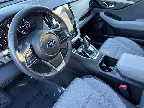 Used 2025 Subaru Outback Premium image 12