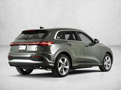 New 2025 Audi Q5 Prestige image 5