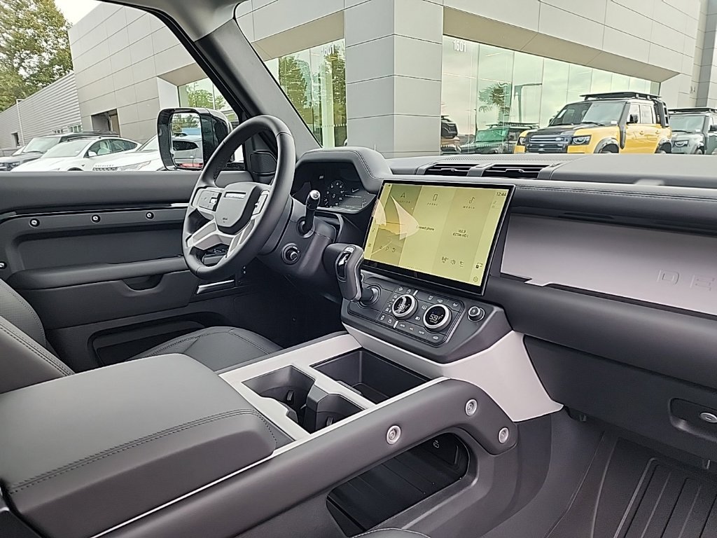 New 2026 Land Rover Defender 110 S AWD/4WD image 20
