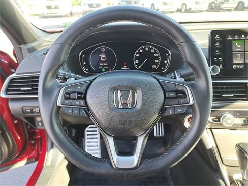 Used 2018 Honda Accord Sport image 25