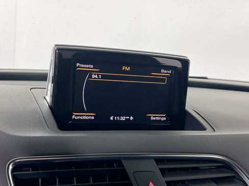 Used 2018 Audi Q3 2.0T Premium w/ Convenience Package image 14