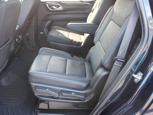 Used 2024 Chevrolet Tahoe Z71 w/ Z71 Off-Road Package AWD/4WD image 10