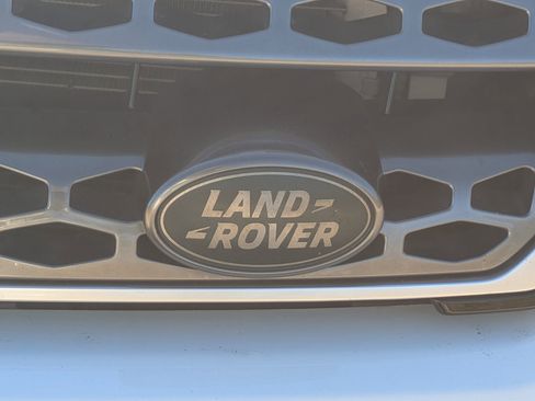 Used 2019 Land Rover Range Rover Evoque HSE image 32
