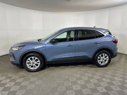 Used 2023 Ford Escape Active AWD/4WD image 6