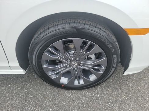 New 2026 Honda Odyssey Touring image 29