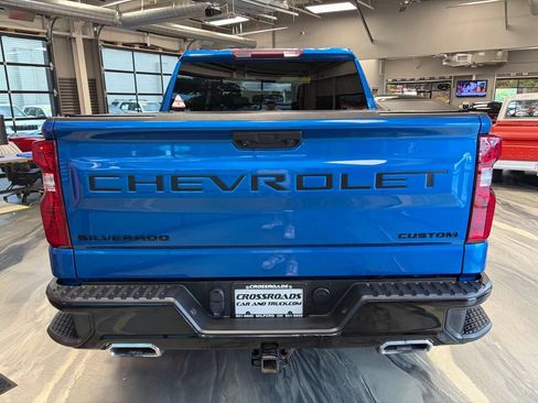 Used 2022 Chevrolet Silverado 1500 Custom Trail Boss w/ LPO, Dark Essentials Package AWD/4WD image 27