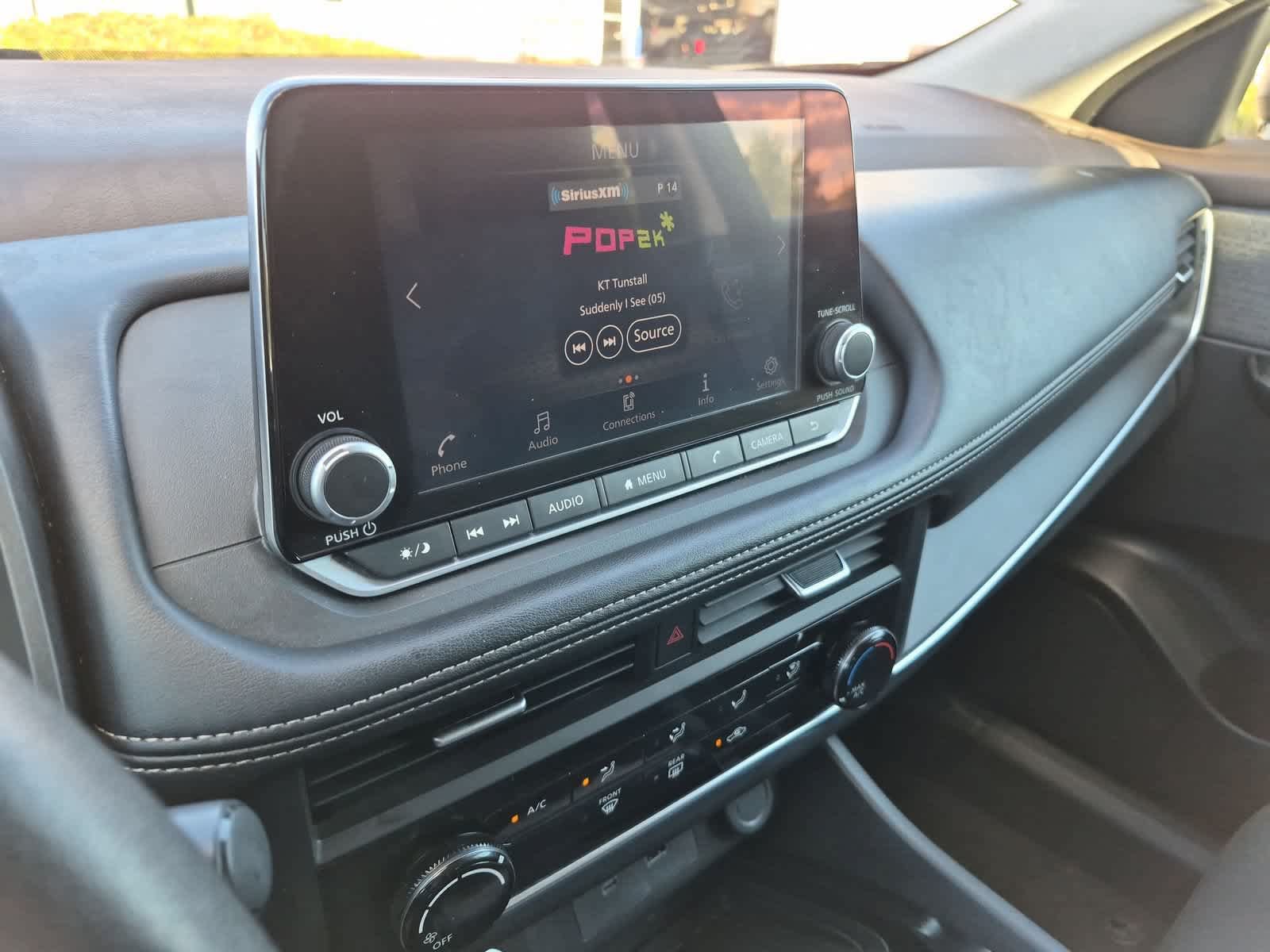 Used 2023 Nissan Rogue S FWD image 27