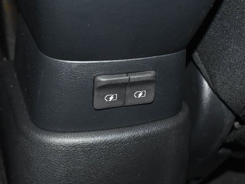 Certified 2023 Nissan Kicks S FWD image 18