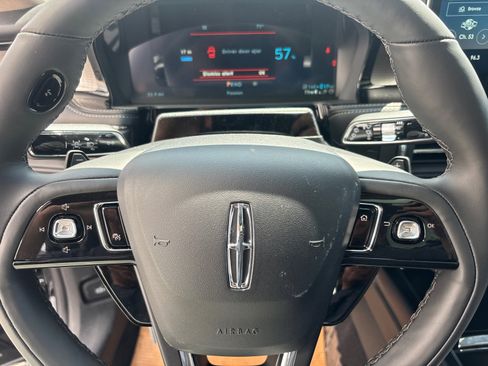 New 2026 Lincoln Corsair Grand Touring AWD/4WD image 16