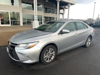 Used 2017 Toyota Camry SE video 1