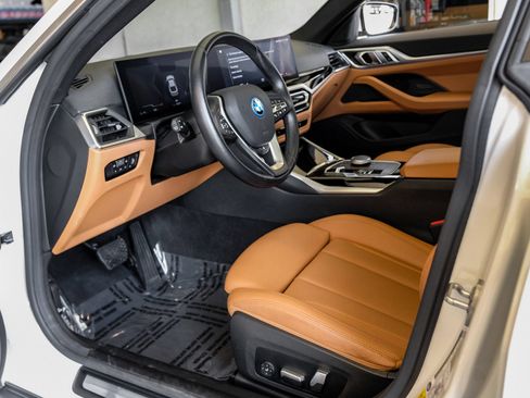 Used 2023 BMW i4 eDrive35 w/ Premium Package RWD image 2