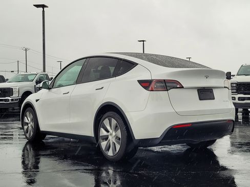 Used 2021 Tesla Model Y Long Range AWD/4WD image 6