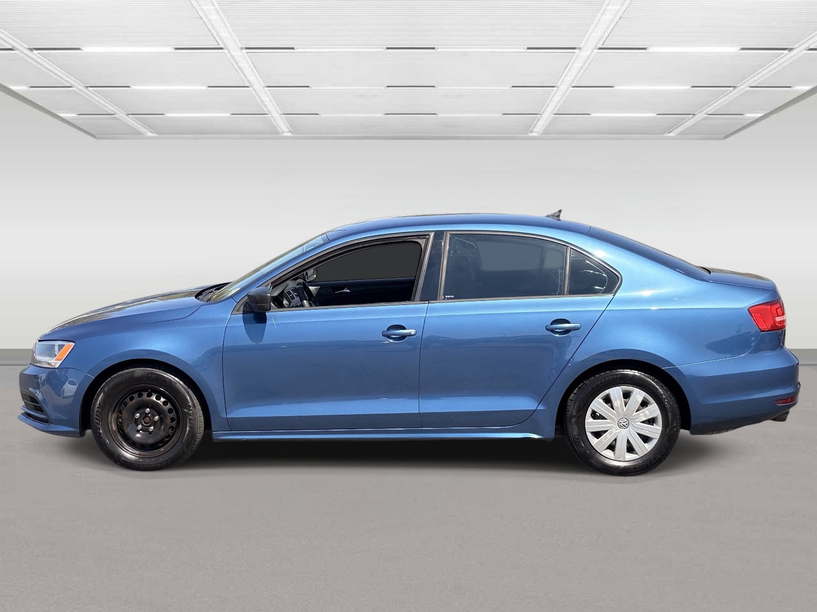 Used 2015 Volkswagen Jetta S FWD image 2