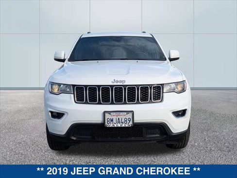 Used 2019 Jeep Grand Cherokee Laredo image 8
