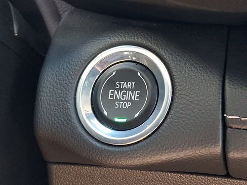 Used 2022 Buick Envision Preferred FWD image 23