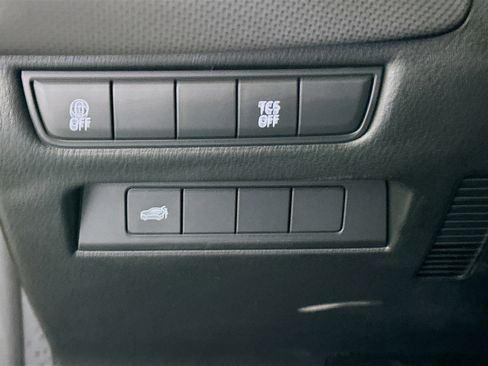 Used 2025 MAZDA CX-50 AWD 2.5 S w/ Premium Package image 17