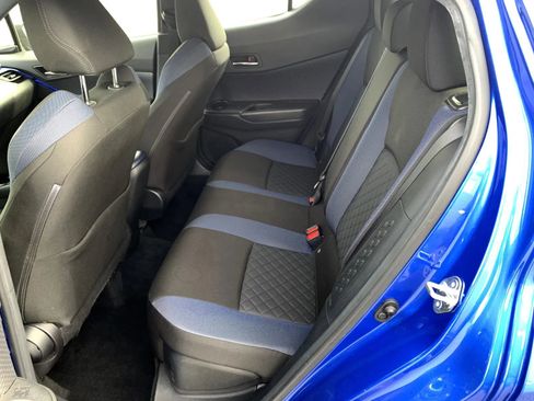 Used 2021 Toyota C-HR XLE image 24