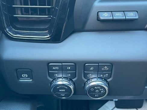 New 2025 GMC Sierra 1500 AT4 w/ AT4 Premium Package image 16