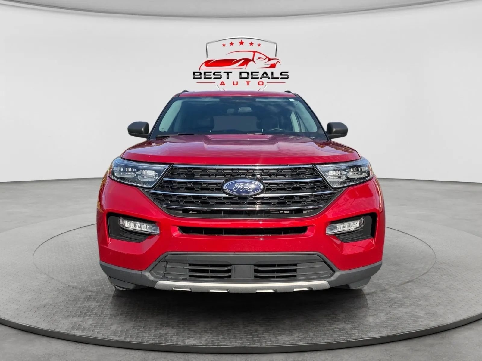 Used 2023 Ford Explorer XLT w/ Equipment Group 202A RWD image 6