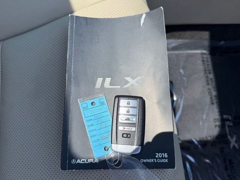 Used 2016 Acura ILX FWD image 37