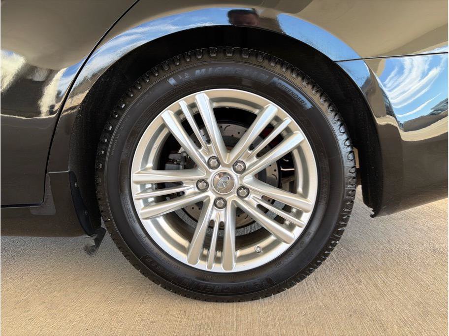 Used 2013 INFINITI G37 x Sedan w/ Premium Pkg AWD/4WD image 30