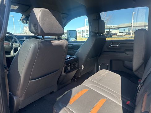 Used 2024 GMC Sierra 3500 AT4 w/ Technology Package image 3