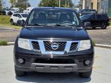 Used 2016 Nissan Frontier SV image 2