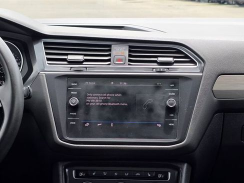 Used 2021 Volkswagen Tiguan SE AWD/4WD image 20