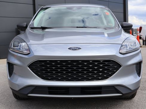 Used 2022 Ford Escape SE image 7