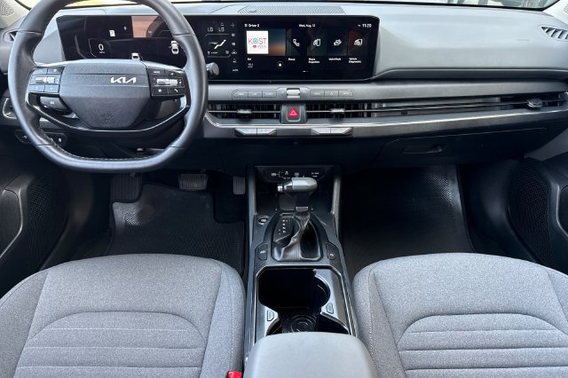 Used 2025 Kia K4 EX FWD image 16