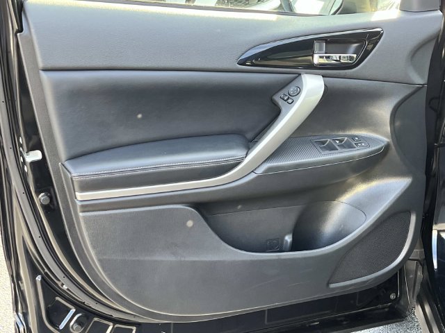 Used 2025 Mitsubishi Eclipse Cross SE AWD/4WD image 23