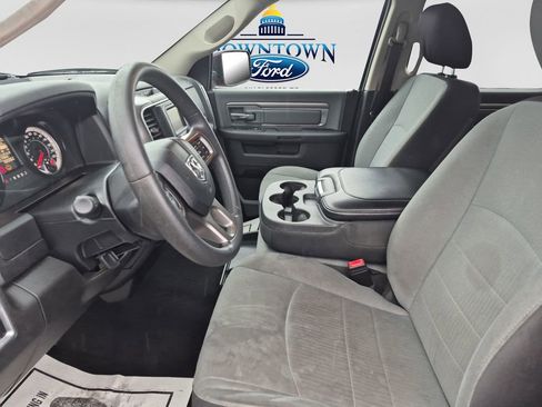 Used 2021 RAM 1500 Classic SLT AWD/4WD image 30