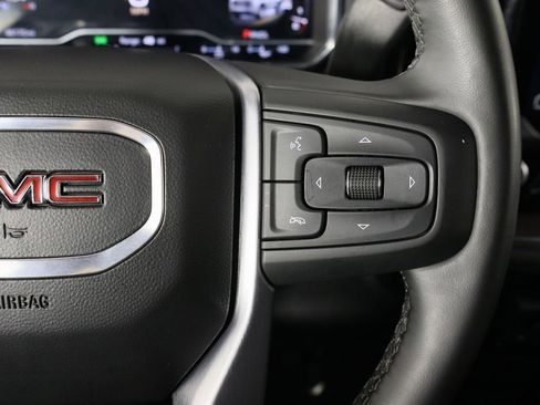 Used 2025 GMC Sierra 1500 SLT AWD/4WD image 10