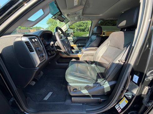 Used 2019 Chevrolet Silverado 3500 LTZ w/ Duramax Plus Package AWD/4WD image 15