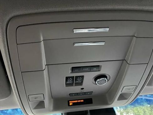 Used 2020 Chevrolet Tahoe LT RWD image 16