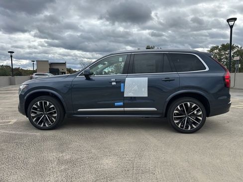 New 2026 Volvo XC90 B6 Ultra w/ Protection Package image 4