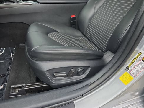 Used 2023 Toyota Camry SE image 35