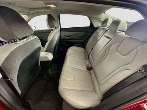 Used 2023 Hyundai Elantra Limited FWD image 28