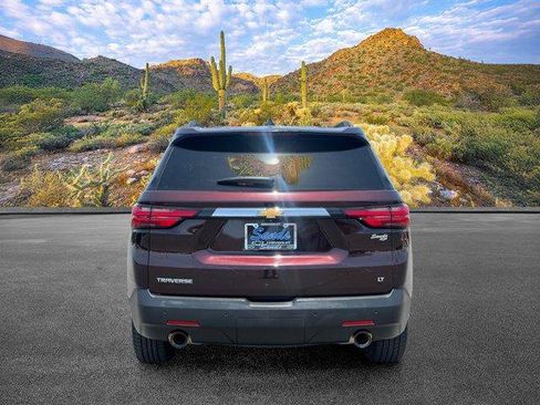 Used 2022 Chevrolet Traverse LT FWD image 5