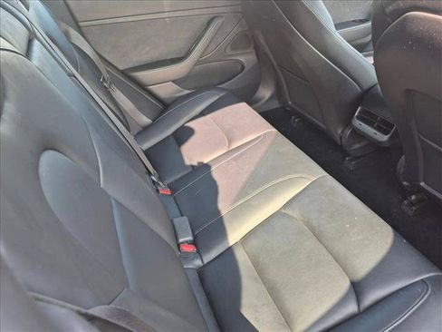 Used 2019 Tesla Model 3 Standard Range RWD image 19