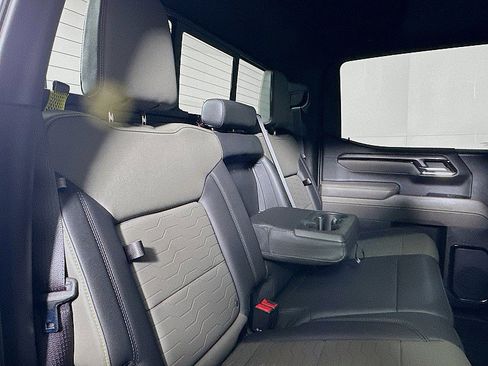 Used 2023 Chevrolet Silverado 1500 ZR2 w/ Technology Package image 29