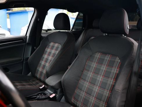 Used 2017 Volkswagen GTI Sport FWD image 11