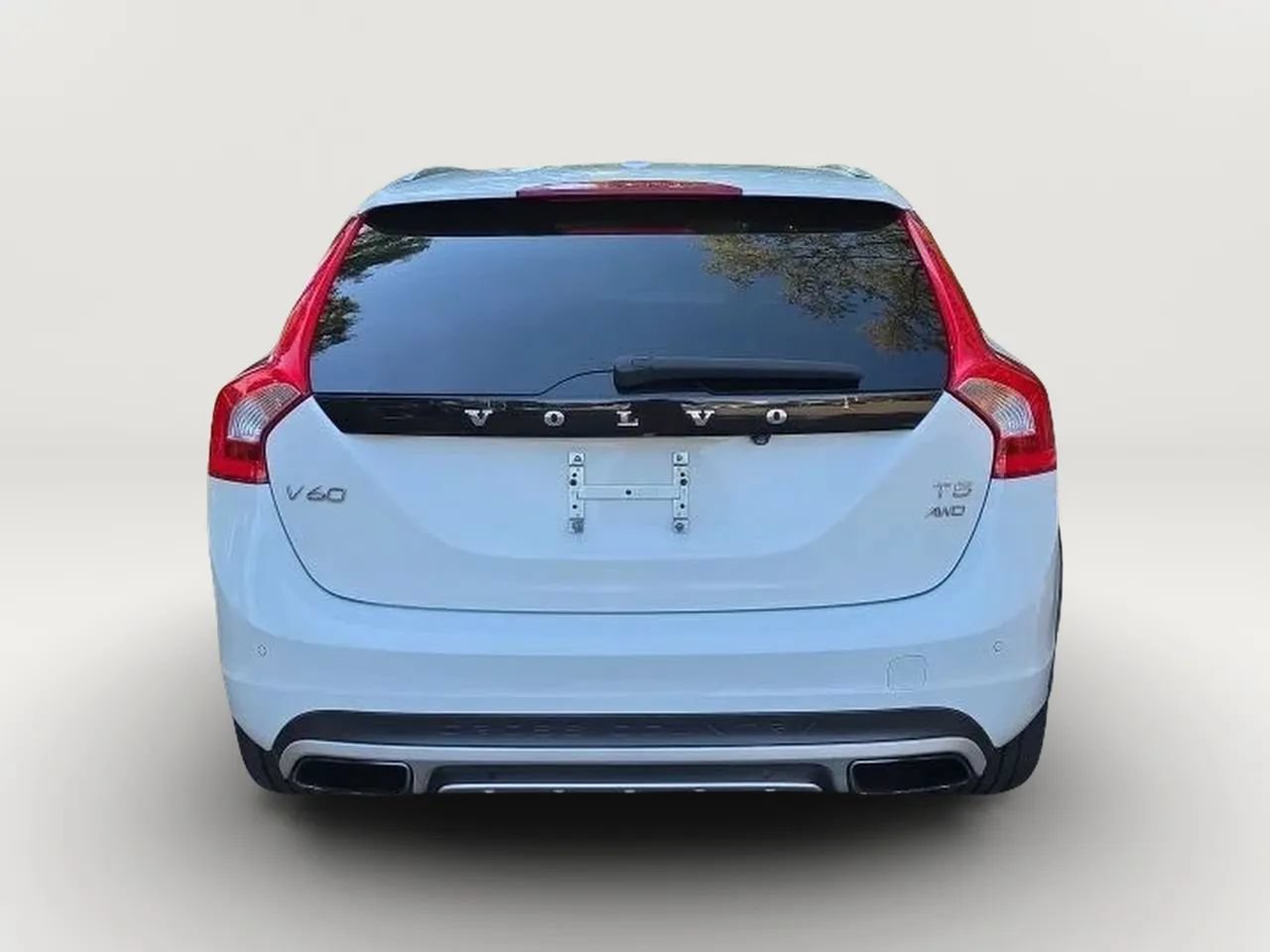 Used 2016 Volvo V60 T5 Cross Country w/ Protection Package AWD/4WD image 8