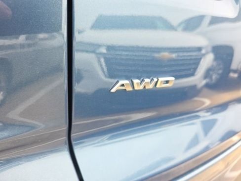 Used 2024 Cadillac XT4 Premium Luxury AWD/4WD image 13