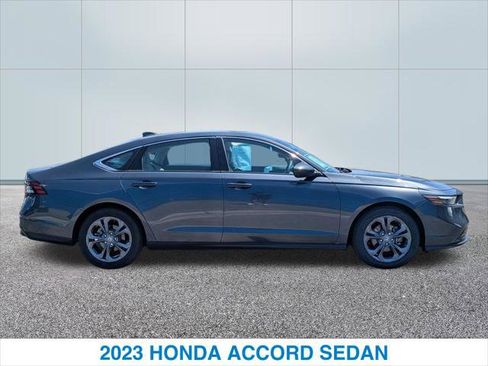 Used 2023 Honda Accord EX image 6