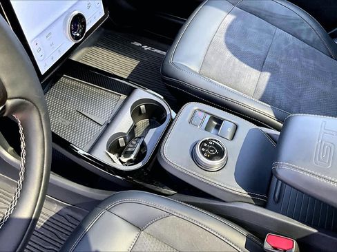 Used 2023 Ford Mustang Mach-E GT w/ GT Performance Edition AWD/4WD image 19