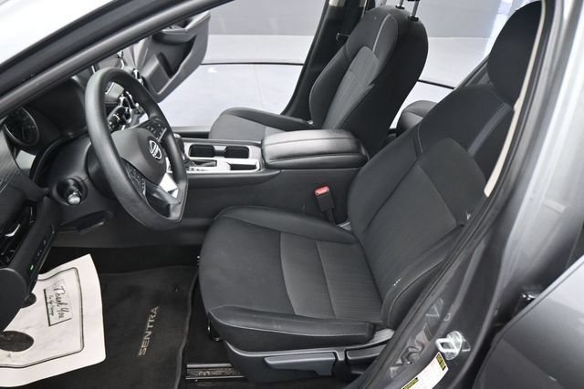 Used 2024 Nissan Sentra SV FWD image 22